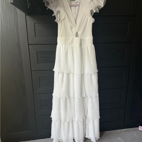 ASTR The Label
Emporia Tiered Chiffon Maxi Dress - Picture 6 of 6